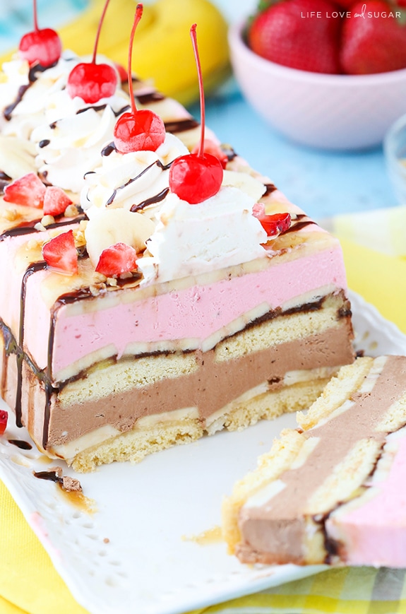 banana split ice cream cake