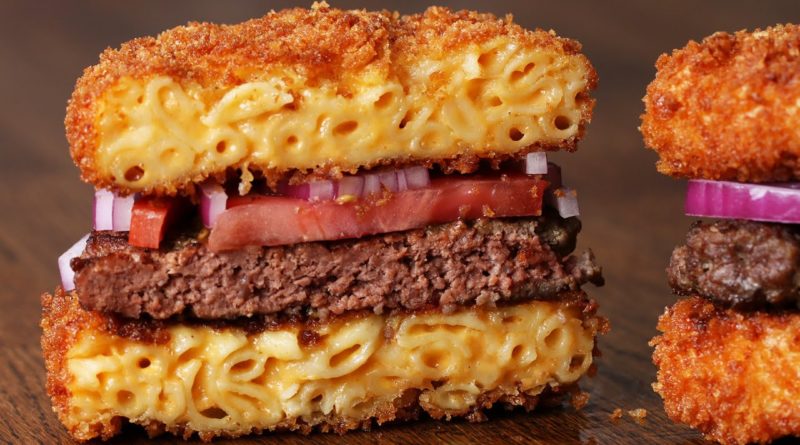 Macaroni and Cheese Bun Burgers